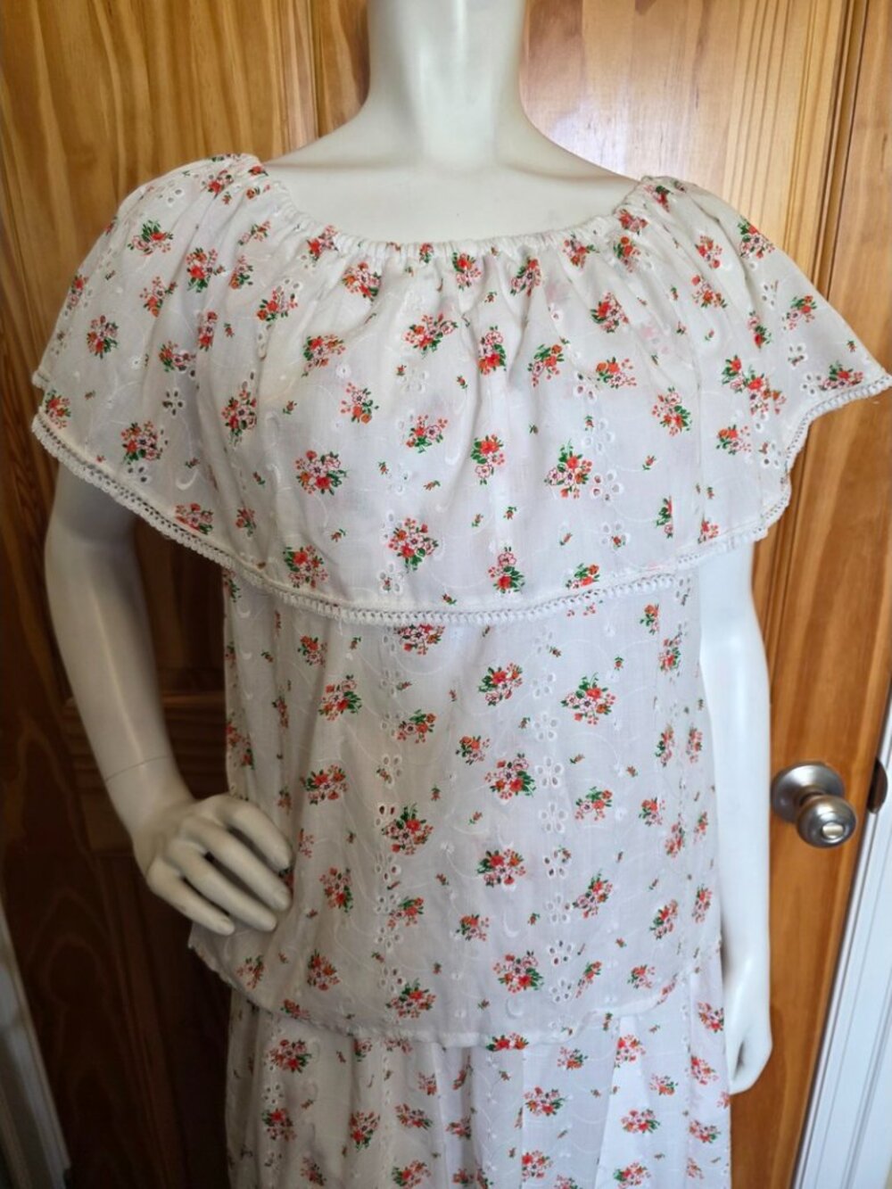 💙 25. Handmade Floral Top and Skirt Set - Picture 2 of 4
